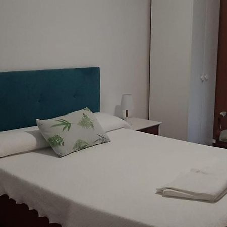 Alojamiento Casa Leon Santoña Buitenkant foto