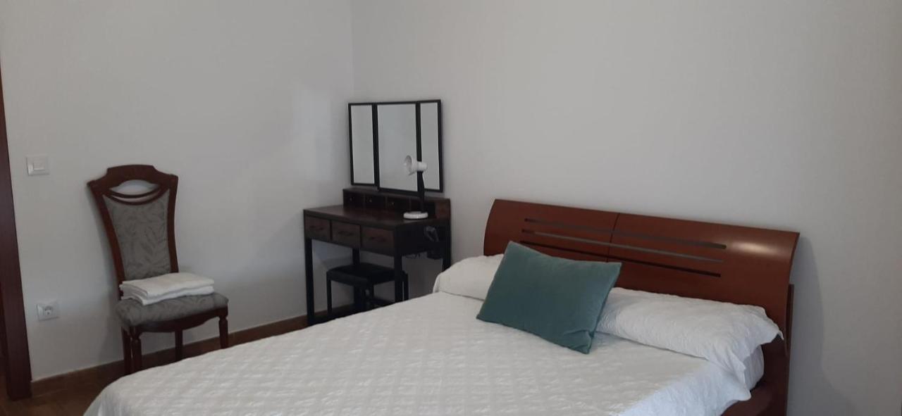 Alojamiento Casa Leon Santoña Buitenkant foto