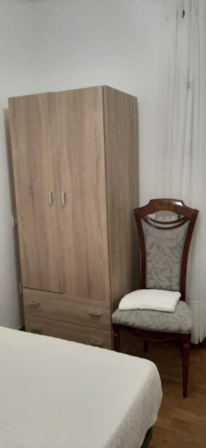 Alojamiento Casa Leon Santoña Buitenkant foto